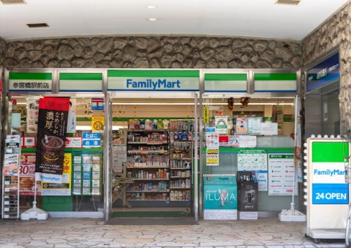コンビニ　ファミリーマート 参宮橋駅前店（コンビニ）まで163m