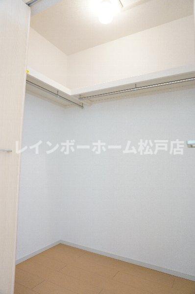 収納　たっぷりとした収納スペースです