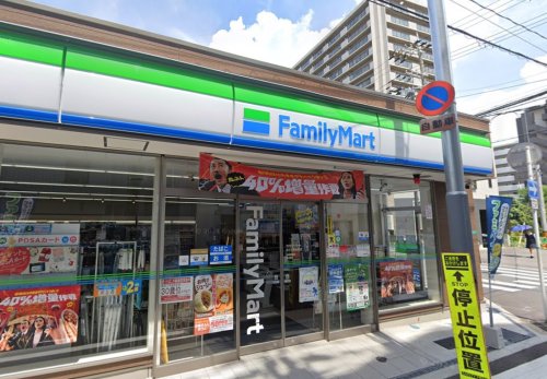 コンビニ　ファミリーマート 淀川三国本町店（コンビニ）まで337m