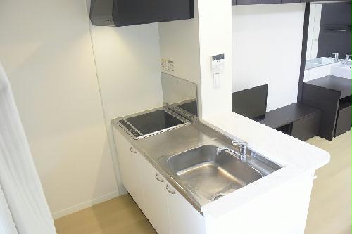 キッチン　カウンターオープンキッチンなので広々と使えます!!