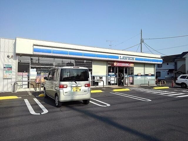 コンビニ　ローソン東越谷四丁目店（コンビニ）まで567m