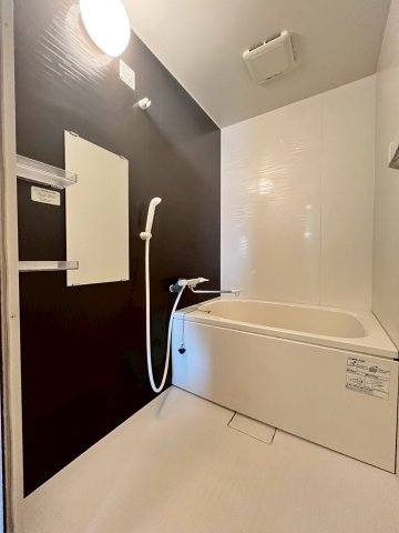 バス・シャワールーム　別号室の画像です。ご参考下さい