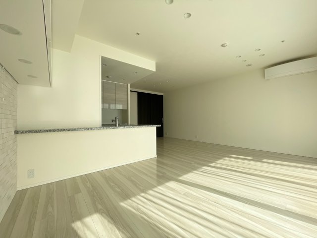 居室・リビング　※別部屋参照写真