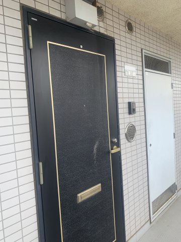 ストークマンション藤間の玄関写真