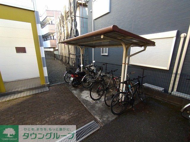 その他　駐輪場　原付＆自転車のみ駐輪可能