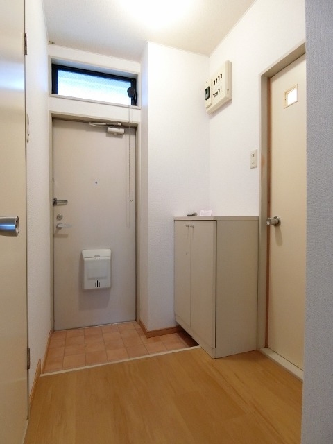 玄関　図面と現状に相違がある場合には現状を優先