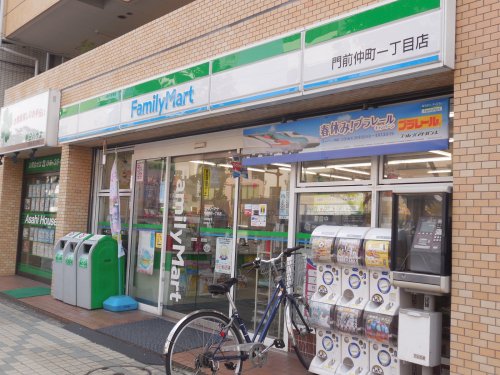 コンビニ　ファミリーマート門前仲町一丁目店（コンビニ）まで546m