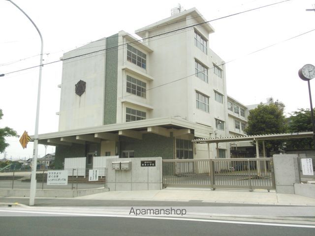 小学校　西奈小学校（小学校）まで821m