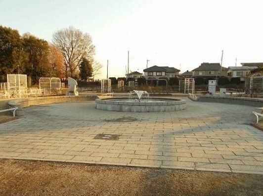 公園　バラ園（公園）まで970m