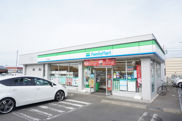 コンビニ　ファミリーマート仙台松森店（コンビニ）まで330m