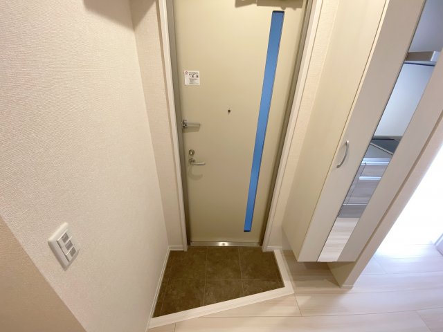 玄関　別号室の参考写真です。