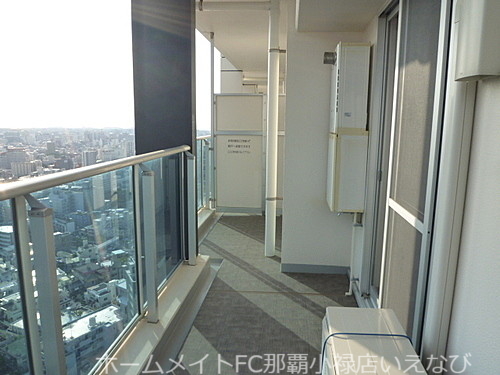 沖縄都市モノレール おもろまち駅 徒歩5分 30階建 築14年の内装写真