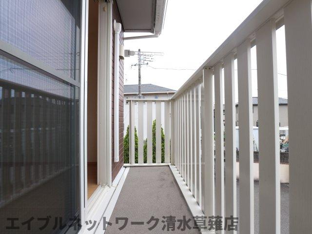 バルコニー　外からの目が気にならないバルコニーで洗濯物が干せます