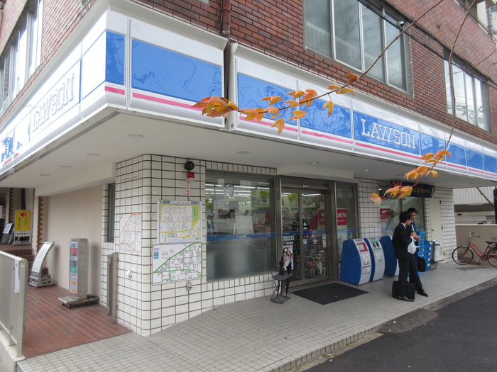コンビニ　ローソン（コンビニ）まで70m