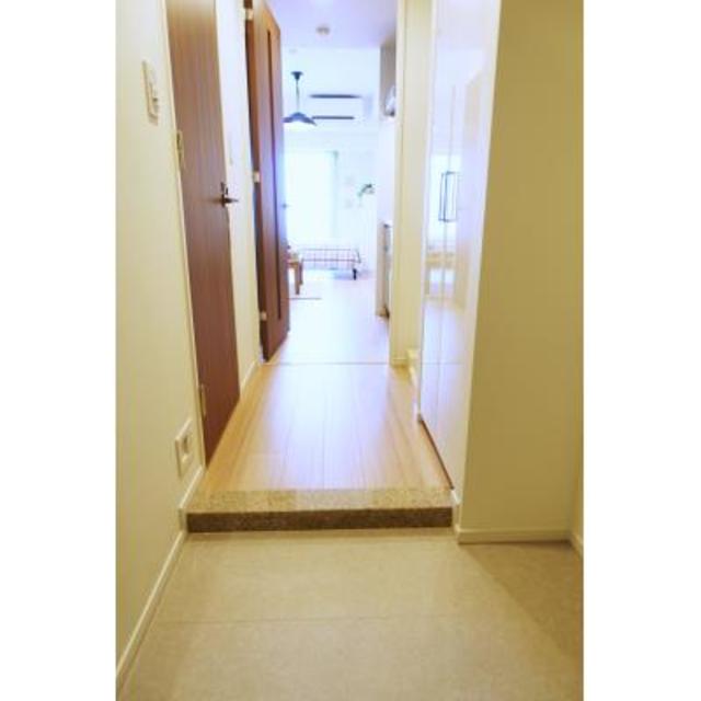玄関　※写真は同タイプ住戸です。