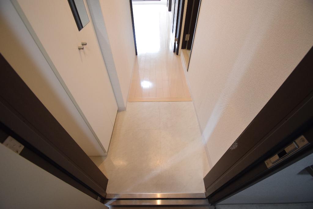 La Douceur今池の玄関写真