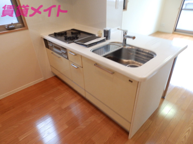 キッチン　同物件別室写真
