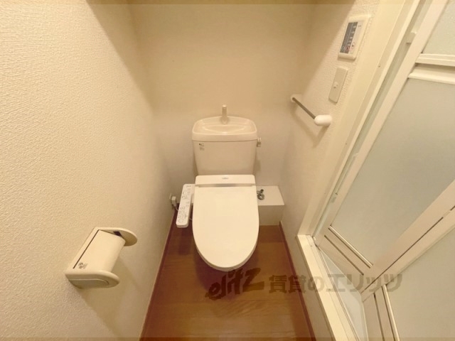 レオパレスメルベーユのトイレ写真