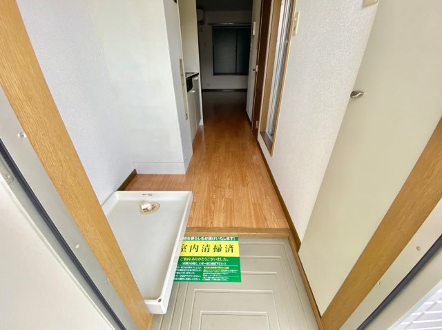 エステートピアナカタD棟の玄関写真