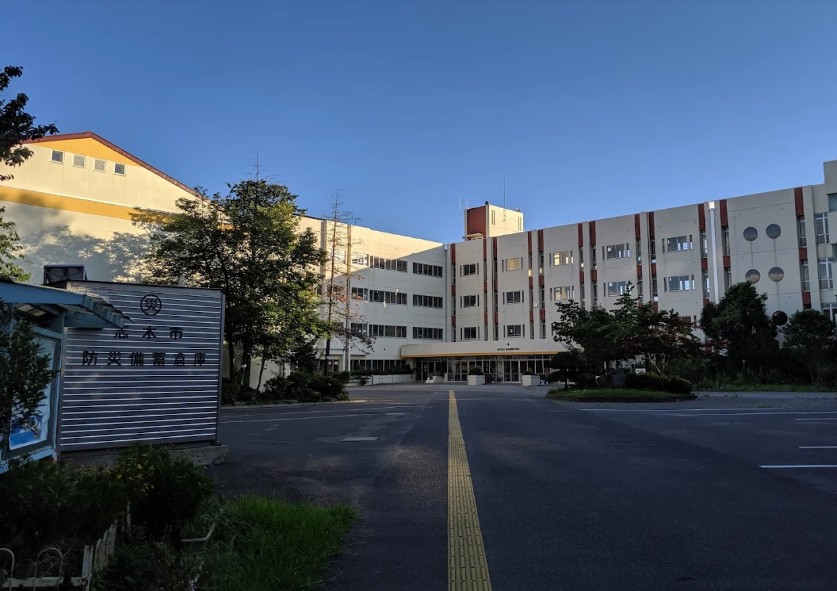 小学校　志木第四小学校（小学校）まで320m
