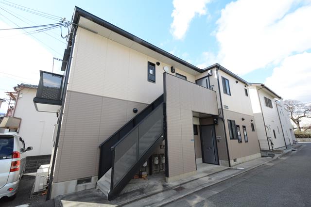 建物外観　TVモニター付きインターホンついてます♪