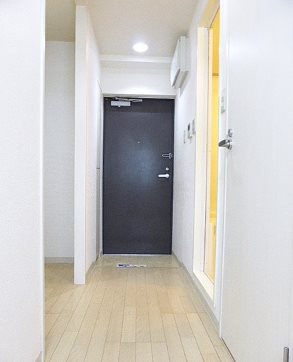玄関　☆お部屋探しはクレアスレント☆