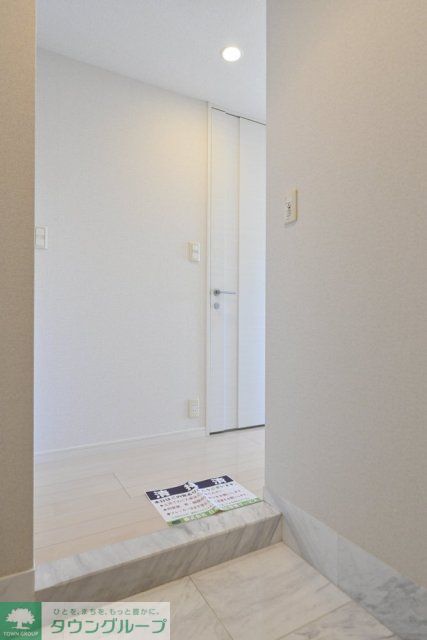 ダイナシティ台東三ノ輪の玄関写真