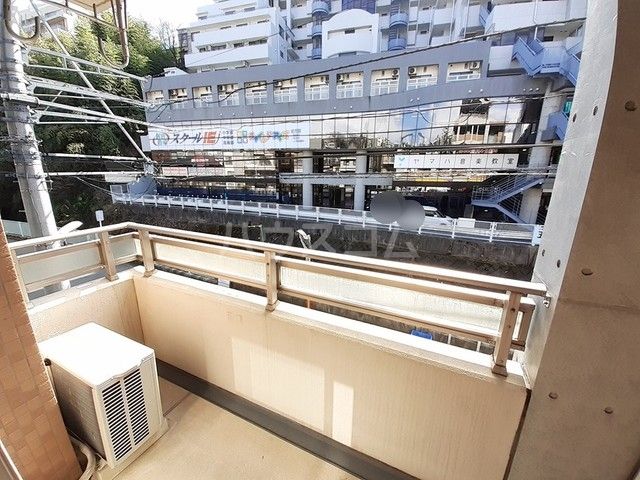 スクエアガーデン生田の内装写真