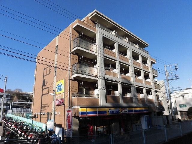 スクエアガーデン生田の外観写真