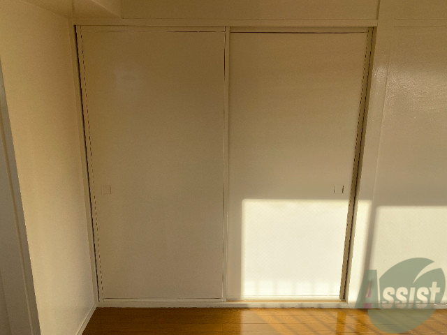 収納　高さ、奥行きともに大き目の収納が備わっておりますね