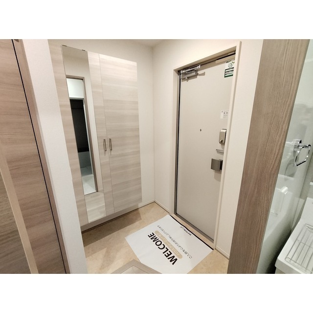 GRAND D-ROOM元町の玄関写真