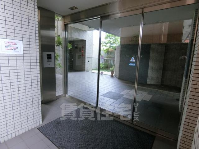 地下鉄東西線 太秦天神川駅 徒歩1分 6階建 築21年の外観写真