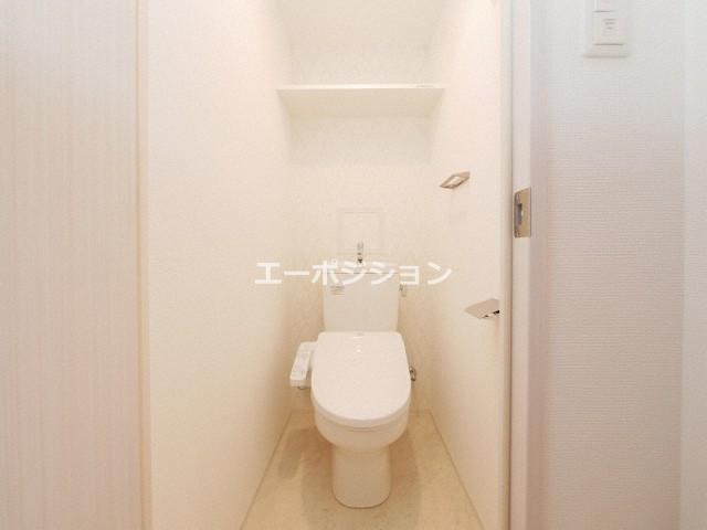 トイレ　エスリード難波THE FIRST