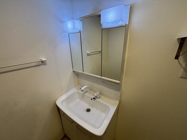洗面設備　別室参考写真です。