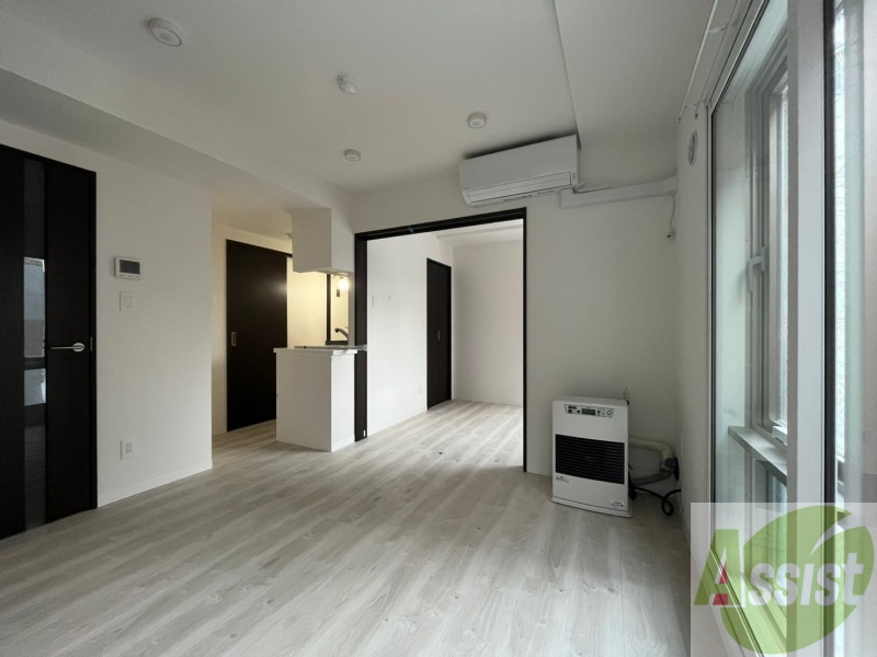 居室・リビング　明るいお部屋は気持ちよく過ごせそうですね。