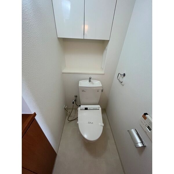ローレルコートデュオ西本町のトイレ写真
