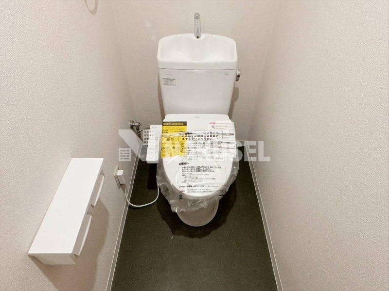 東急東横線 都立大学駅 徒歩9分 3階建 築33年のトイレ写真