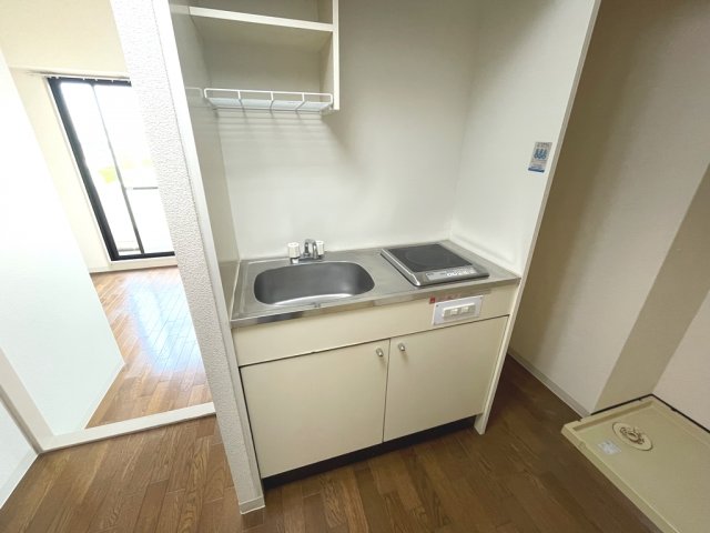 キッチン　壁付けキッチンでスペースを有効活用できます！