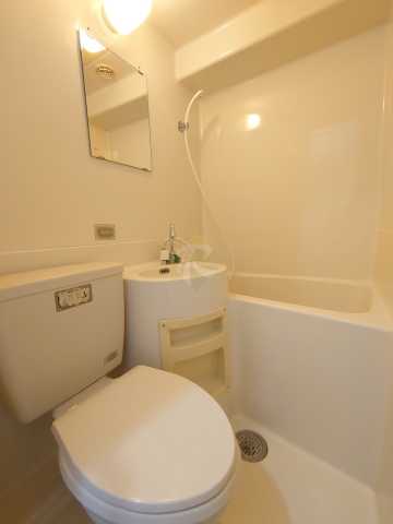 トイレ　別部屋参考写真