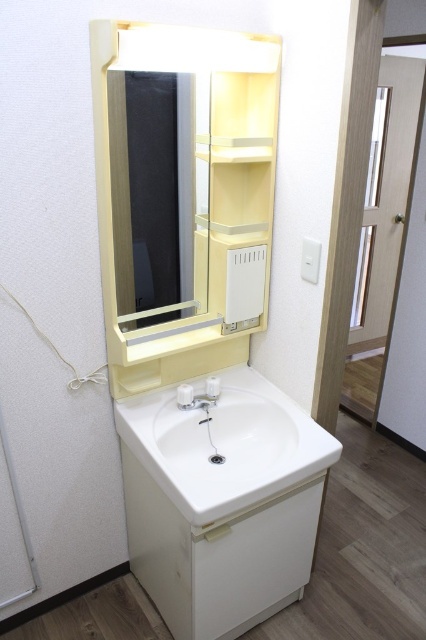 洗面設備　※他号室参考写真