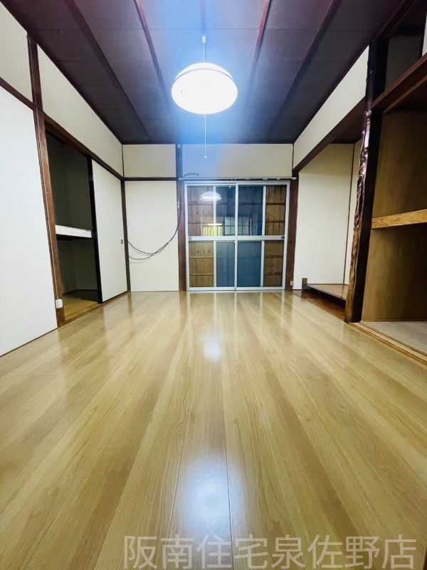南海本線 箱作駅 徒歩7分 2階建 築56年の居間写真