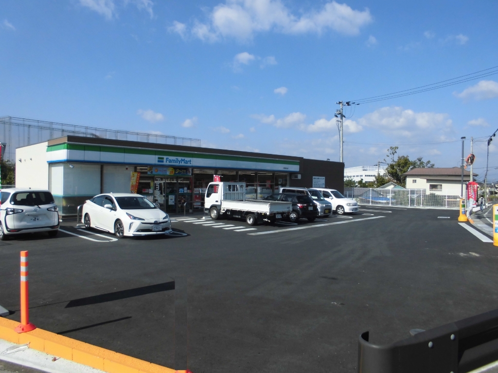 コンビニ　ファミリーマート 草津追分店（コンビニ）まで180m
