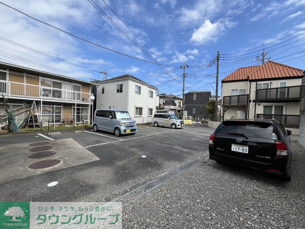 駐車場　駐車場