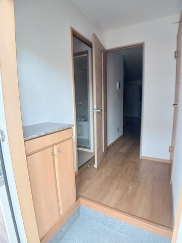 玄関　シンプルで使いやすい玄関です