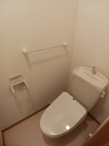 トイレ　コンパクトで使いやすいトイレです