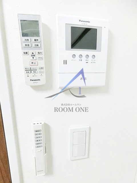 セキュリティ　モニター付インターホンです。