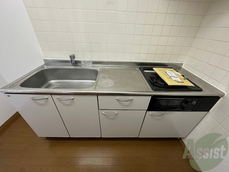 キッチン　キッチンは料理をするスペースもあり使いやすそうです