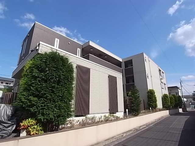 Crestia 東園田の外観写真