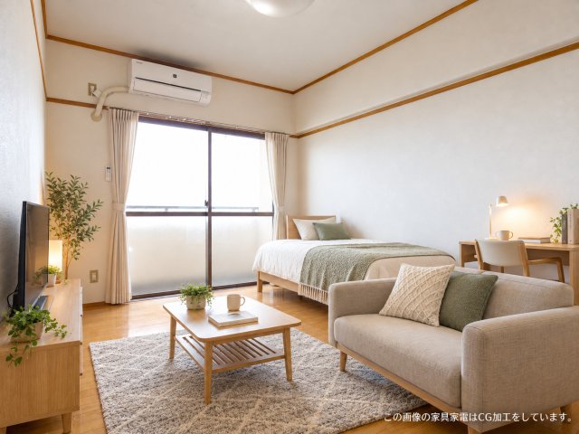 エンブレム梅本の居間写真