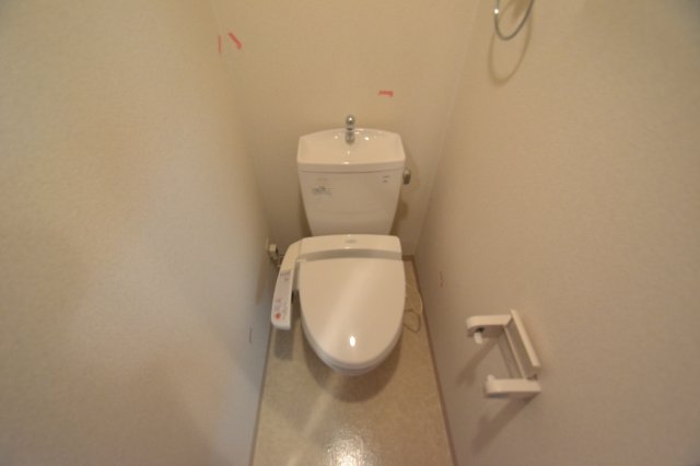 エステムコート三宮EAST2リベルテのトイレ写真